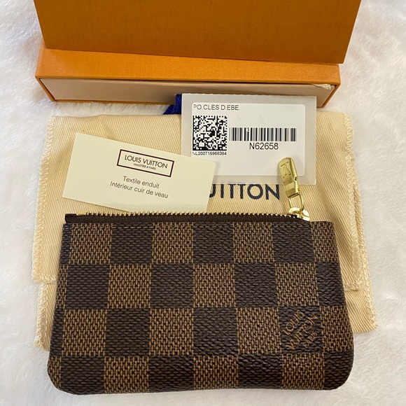 Key pouch - Picture 4 of 7